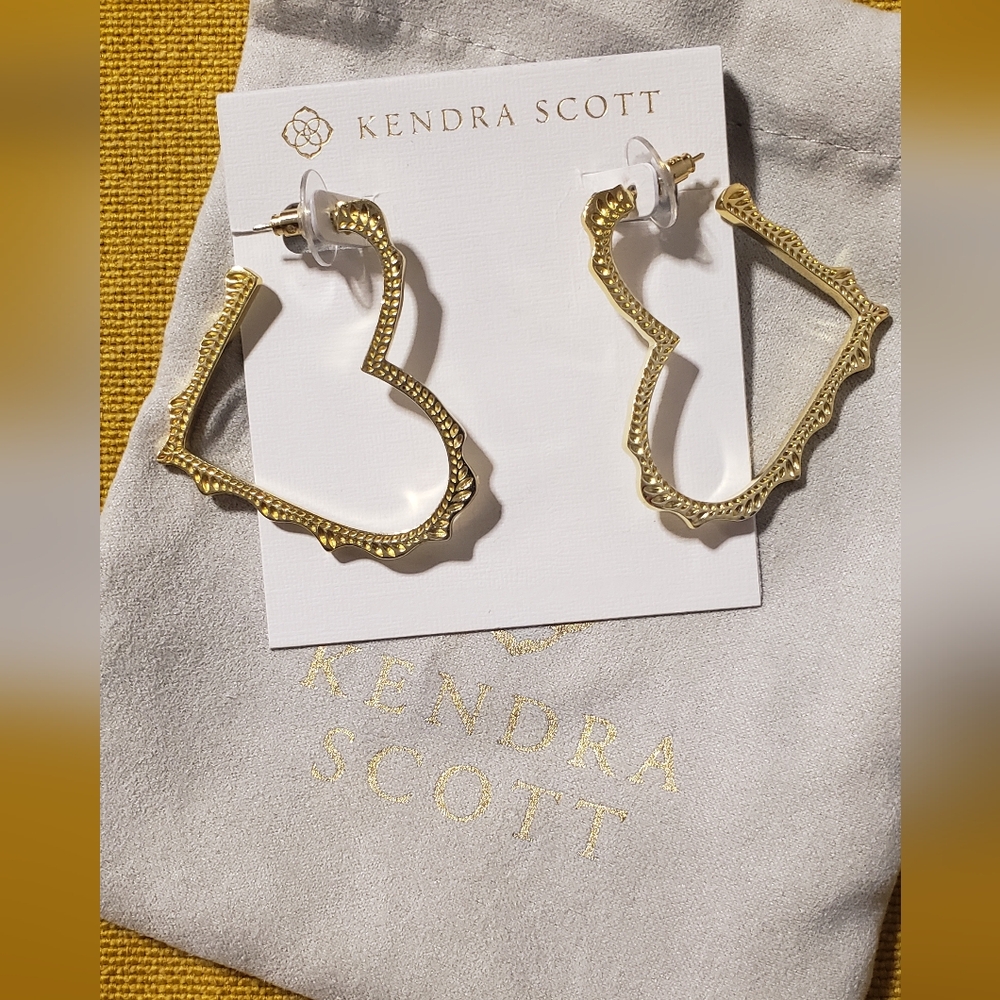 Kendra Scott New Heart Hoop Earrings
